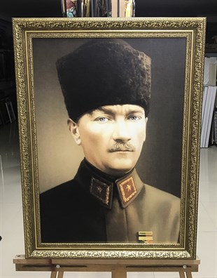 Altın Varak Çerçeveli Mustafa Kemal Atatürk Kanvas Tablo